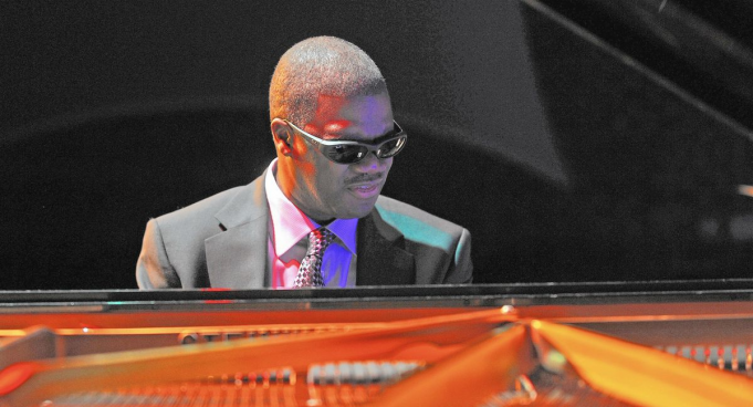 Marcus Roberts Trio & Chicago Symphony Orchestra: Rhapsody in D at The Pavilion at Ravinia